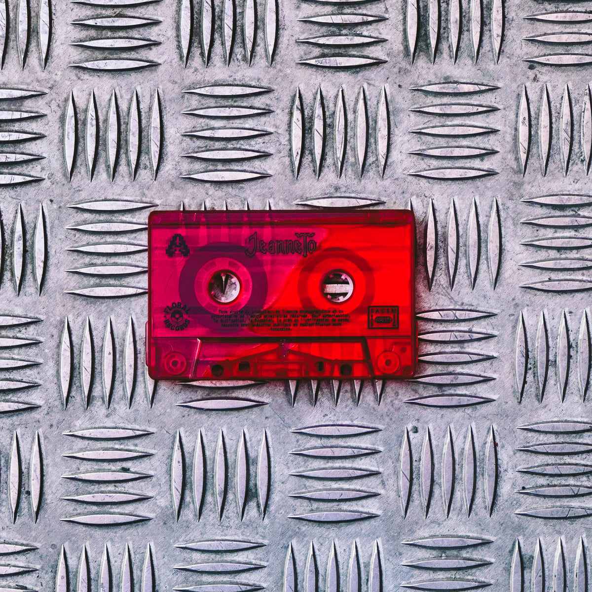 Cassette - JeanneTo - Rouge Ciel